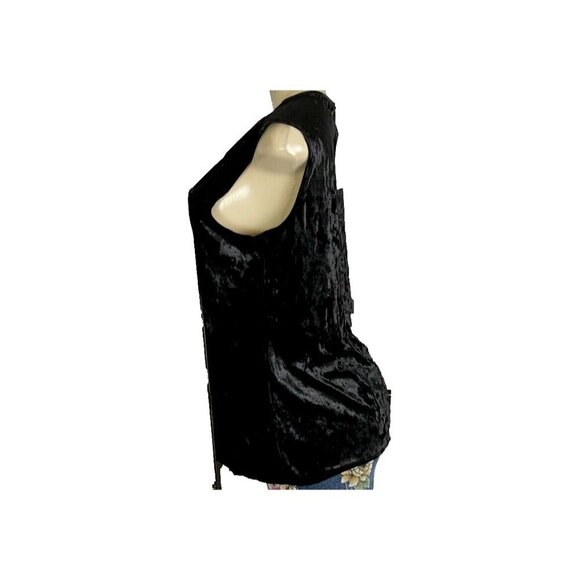 Belah & Codey XL Black Crushed Velvour Keyhole Neck Metal Accent Sleeveless Top - Picture 3 of 5